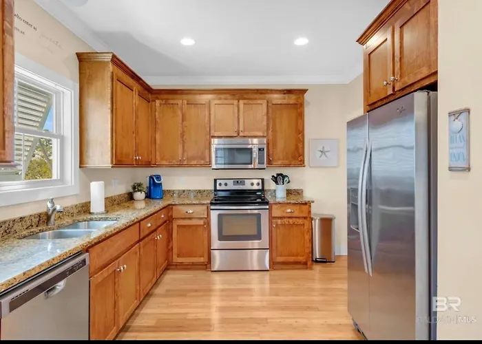 7018 Rookery 3 New Listing 2 Pools 1 Min To